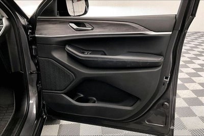 2024 Jeep Grand Cherokee L Limited 4x4 - Adaptive Cruise - Htd Seats - Remote Start