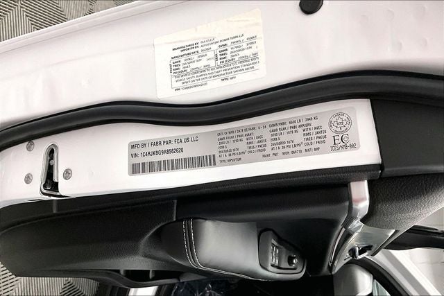 2024 Jeep Grand Cherokee L Limited 4x4-Adaptive Cruise-Htd Seats-Remote Start