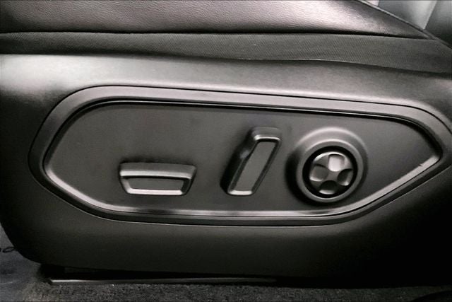 2025 Jeep Grand Cherokee L Limited 4x4 - Black Appearance Pkg - Adaptive Cruise - 20'