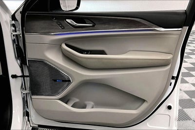 2022 Jeep Grand Cherokee L Overland