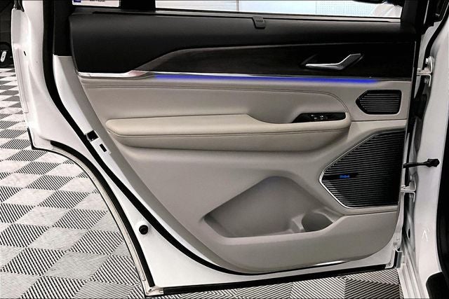 2022 Jeep Grand Cherokee L Overland