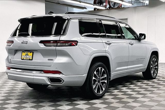 2023 Jeep Grand Cherokee L Overland 4X4-Pano Roof-3RD row