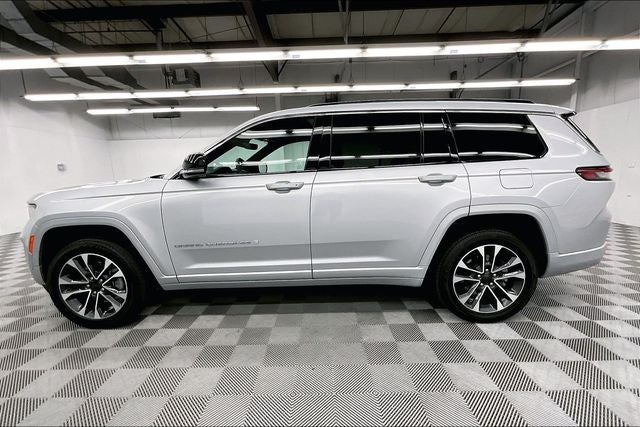 2023 Jeep Grand Cherokee L Overland 4X4-Pano Roof-3RD row