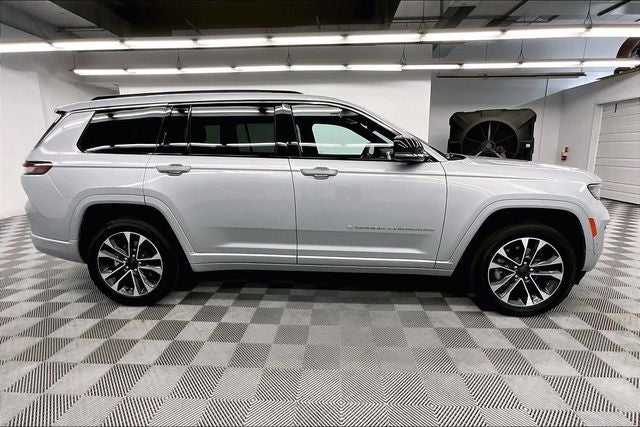 2023 Jeep Grand Cherokee L Overland 4X4-Pano Roof-3RD row