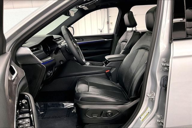 2023 Jeep Grand Cherokee L Overland 4X4-Pano Roof-3RD row