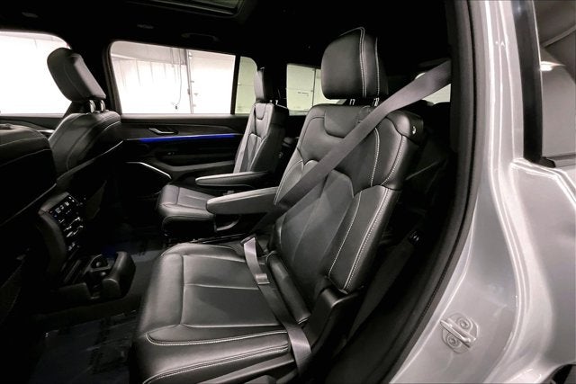 2023 Jeep Grand Cherokee L Overland 4X4-Pano Roof-3RD row