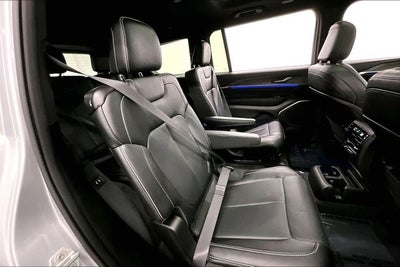 2023 Jeep Grand Cherokee L Overland 4X4-Pano Roof-3RD row