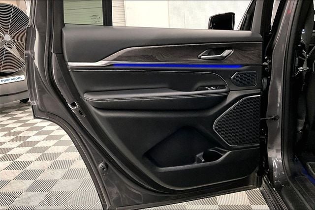 2023 Jeep Grand Cherokee L Overland 4x4-Pano Roof-Adaptive Cruise-Htd/Cooled Leather