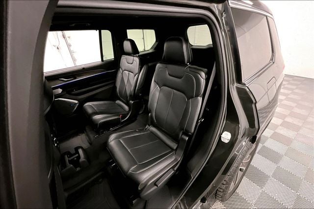 2022 Jeep Grand Cherokee L Overland 4x4-Pano Roof-Htd/Cooled Massaging Seats