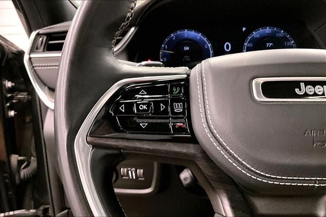 2022 Jeep Grand Cherokee L Overland 4x4-Pano Roof-Htd/Cooled Massaging Seats