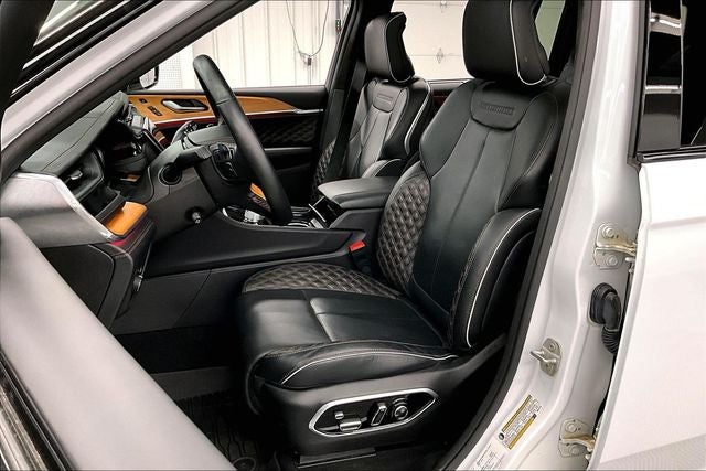 2024 Jeep Grand Cherokee L Summit