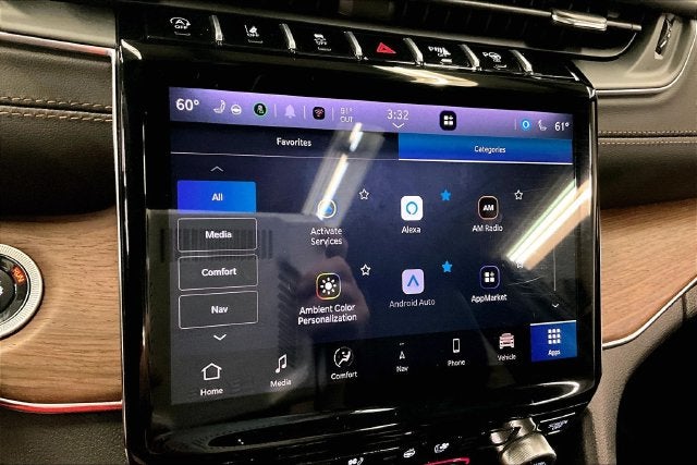2025 Jeep Grand Cherokee L Summit 4x4-Pano Roof-Htd/Cooled Massaging Leather