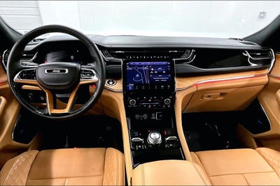 2025 Jeep Grand Cherokee L Summit 4x4-Pano Roof-Htd/Cooled Massaging Leather