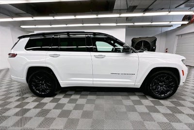 2023 Jeep Grand Cherokee L Summit 4x4-Pano Roof-Htd/Cooled Massaging Leather-DVD