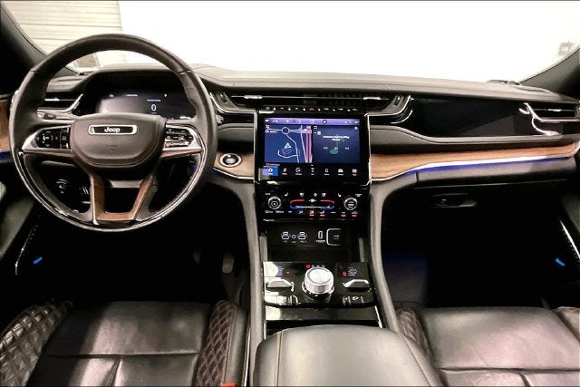 2023 Jeep Grand Cherokee L Summit 4x4-Pano Roof-Htd/Cooled Massaging Leather-DVD