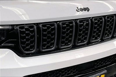 2023 Jeep Grand Cherokee L Summit 4x4-Pano Roof-Htd/Cooled Massaging Leather-DVD