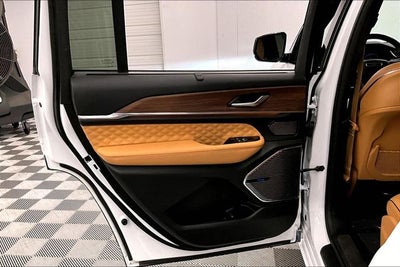 2023 Jeep Grand Cherokee L Summit