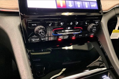 2024 Jeep Grand Cherokee L Summit 4x4 - Pano Roof - Htd/Cooled Massaging Seats