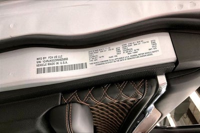 2024 Jeep Grand Cherokee L Summit 4x4 - Pano Roof - Htd/Cooled Massaging Seats