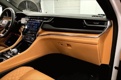 2024 Jeep Grand Cherokee L Summit 4x4-Pano Roof-Htd/Cooled Massaging Leather-21'' Wh