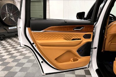 2024 Jeep Grand Cherokee L Summit 4x4-Pano Roof-Htd/Cooled Massaging Leather-21'' Wh