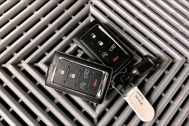 2023 Jeep Grand Cherokee L Summit 4x4 - Reserve Pkg - High Altitude Pkg