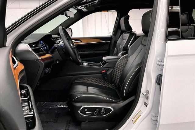 2023 Jeep Grand Cherokee L Summit 4x4 - Reserve Pkg - High Altitude Pkg