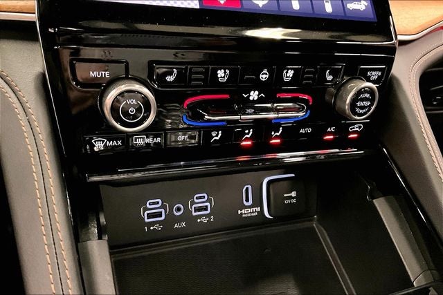 2023 Jeep Grand Cherokee L Summit 4x4 - Reserve Pkg - High Altitude Pkg