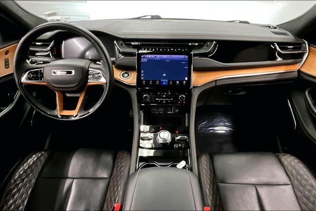 2023 Jeep Grand Cherokee L Summit 4x4 - Pano Roof - Htd/Cooled Massaging Leather