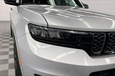 2025 Jeep Grand Cherokee L Summit 4X4-Sunroof-Navigation
