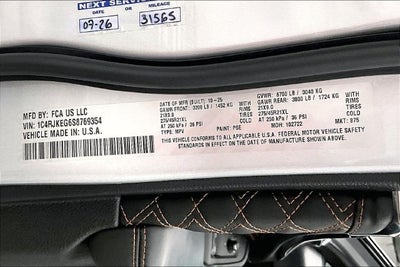 2025 Jeep Grand Cherokee L Summit 4X4-Sunroof-Navigation