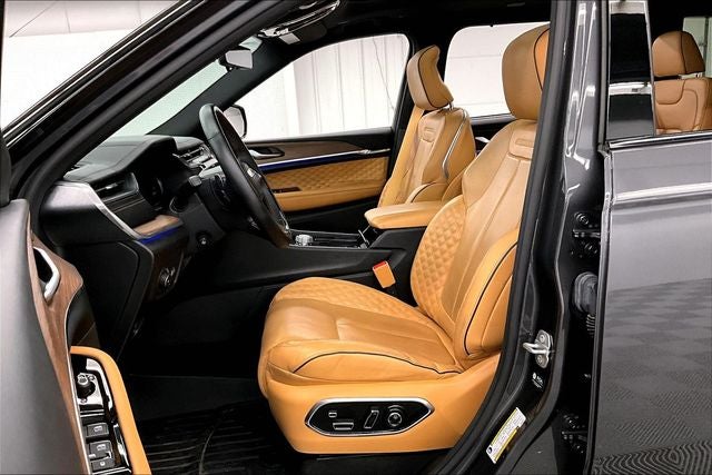 2022 Jeep Grand Cherokee L Summit 4x4 - Pano Roof - Htd/Cooled Massaging Seats