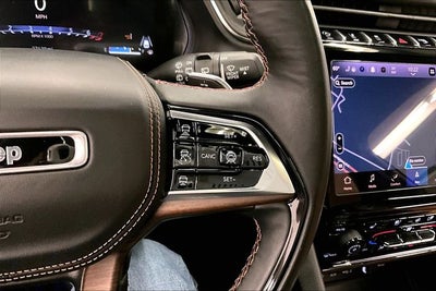 2022 Jeep Grand Cherokee L Summit 4x4 - Pano Roof - Htd/Cooled Massaging Seats