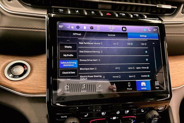 2022 Jeep Grand Cherokee L Summit 4x4 - Pano Roof - Htd/Cooled Massaging Seats