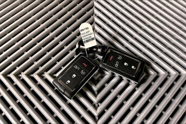 2023 Jeep Grand Cherokee L Summit 4x4 - Reserve Pkg - Htd/Cooled Massaging Seats