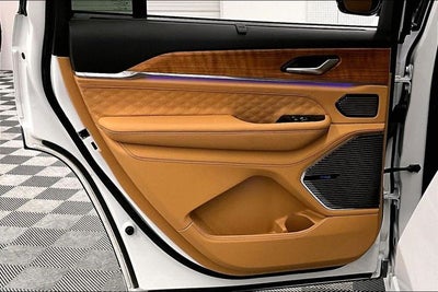 2023 Jeep Grand Cherokee L Summit 4x4 - Reserve Pkg - Htd/Cooled Massaging Seats