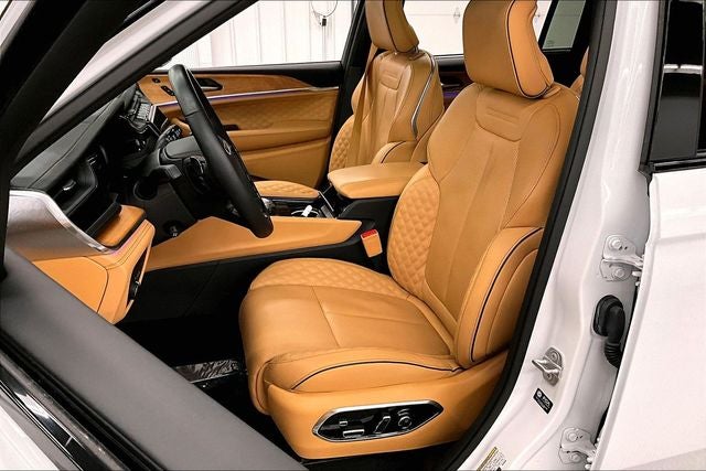 2023 Jeep Grand Cherokee L Summit 4x4 - Reserve Pkg - Htd/Cooled Massaging Seats