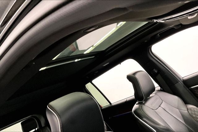 2023 Jeep Grand Cherokee L Summit 4x4-Pano Roof-Htd/Cooled Massaging Leather