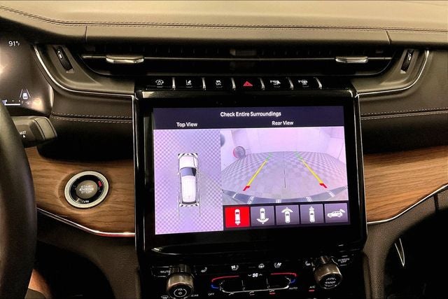2023 Jeep Grand Cherokee L Summit 4x4-Pano Roof-Htd/Cooled Massaging Leather