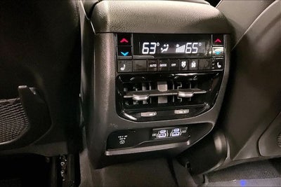 2023 Jeep Grand Cherokee L Summit 4x4-Pano Roof-Htd/Cooled Massaging Leather