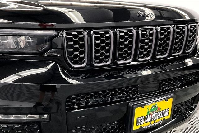 2023 Jeep Grand Cherokee L Summit 4x4-Pano Roof-Htd/Cooled Massaging Leather