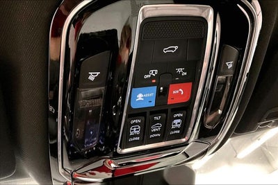 2023 Jeep Grand Cherokee L Summit 4x4-Pano Roof-Htd/Cooled Massaging Leather
