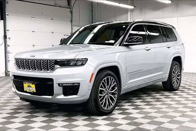 2023 Jeep Grand Cherokee L Summit 4x4 - Pano Roof - Htd/Cooled Massaging Seats