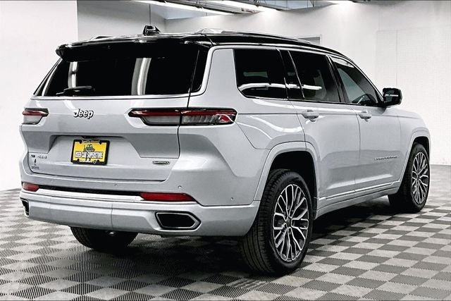 2023 Jeep Grand Cherokee L Summit 4x4 - Pano Roof - Htd/Cooled Massaging Seats