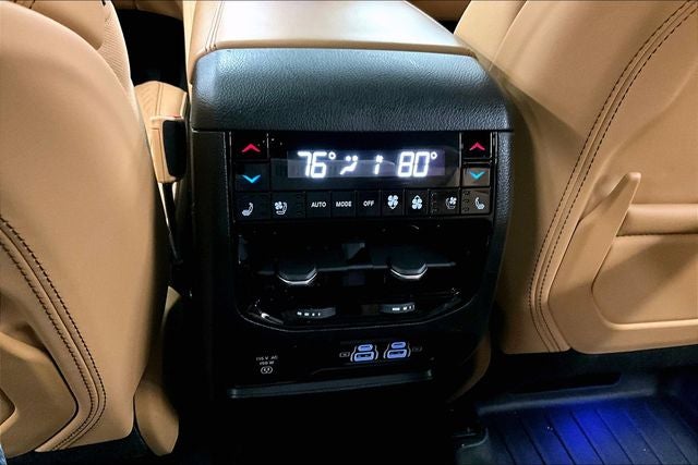 2023 Jeep Grand Cherokee L Summit 4x4 - Pano Roof - Htd/Cooled Massaging Seats