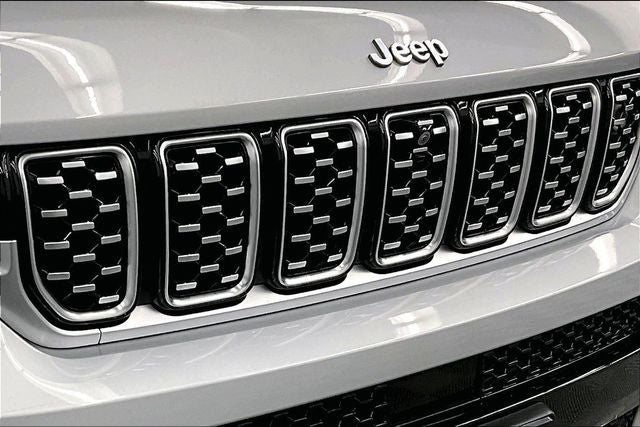 2023 Jeep Grand Cherokee L Summit 4x4 - Pano Roof - Htd/Cooled Massaging Seats