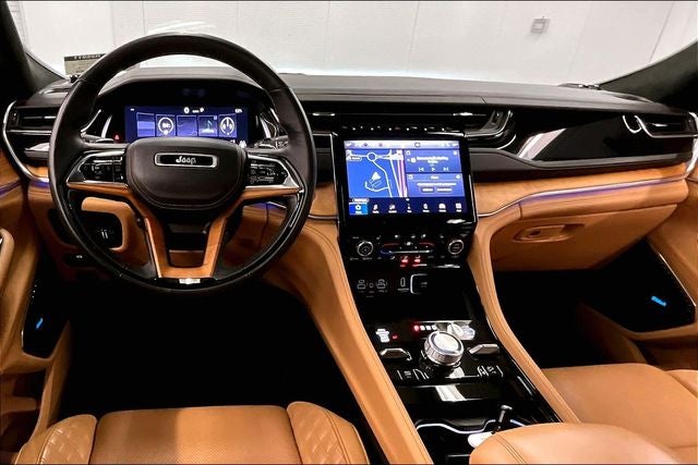 2023 Jeep Grand Cherokee L Summit 4x4 - Pano Roof - Htd/Cooled Massaging Seats