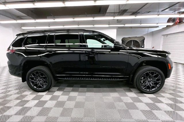 2024 Jeep Grand Cherokee L Summit 4x4-Pano Roof-Htd/Cooled Massaging Leather-21'' Wh