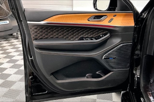 2024 Jeep Grand Cherokee L Summit 4x4-Pano Roof-Htd/Cooled Massaging Leather-21'' Wh
