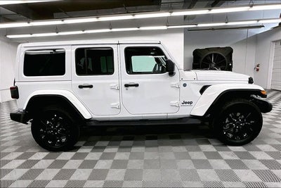 2025 Jeep Wrangler Sahara 4xe
